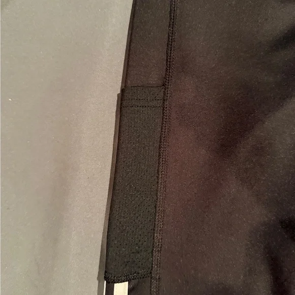 Adidas women’s leggings - Picture 3 of 4